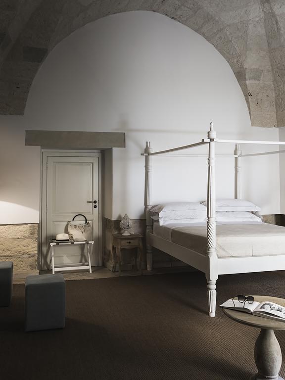 Don Totu - Dimora Storica Bed and Breakfast San Cassiano  Eksteriør billede