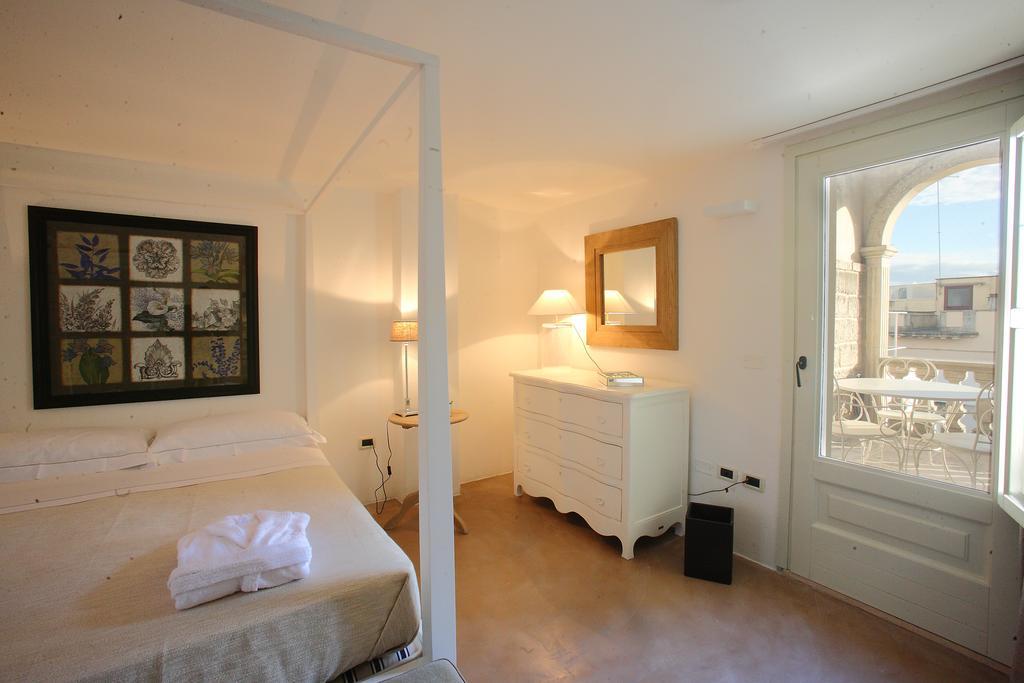 Don Totu - Dimora Storica Bed and Breakfast San Cassiano  Værelse billede